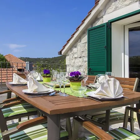 Villa Burica Vinišće