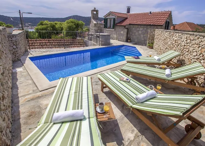 Villa Burica Vinišće